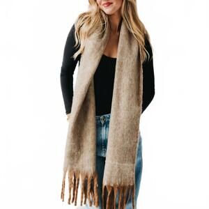 NEW PRETTY SIMPLE helga blanket scarf in tan